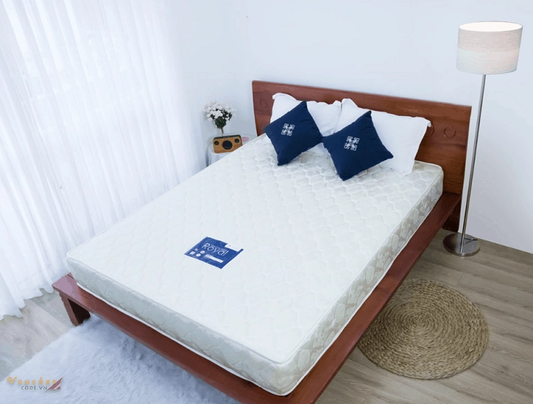 bốn cỡ nệm cao su non đặt cạnh nhau