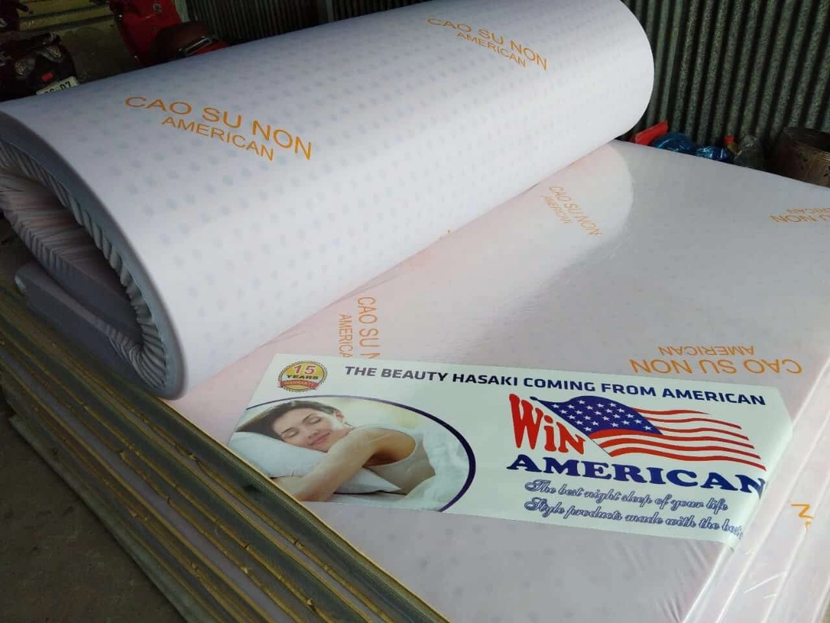 nệm cao su non american 1m2 trong phòng hiện đại